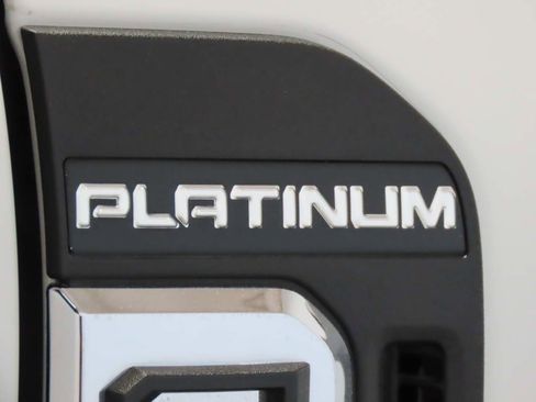 Used 2024 Ford F350 Platinum w/ FX4 Off-Road Package AWD/4WD image 10