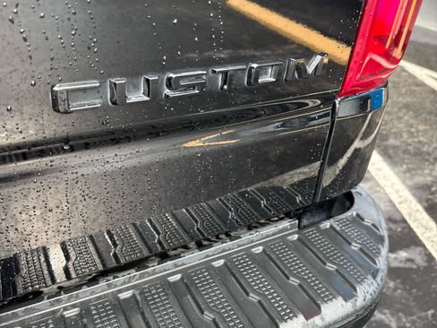 Used 2021 Chevrolet Silverado 1500 Custom w/ Rally Edition AWD/4WD image 9