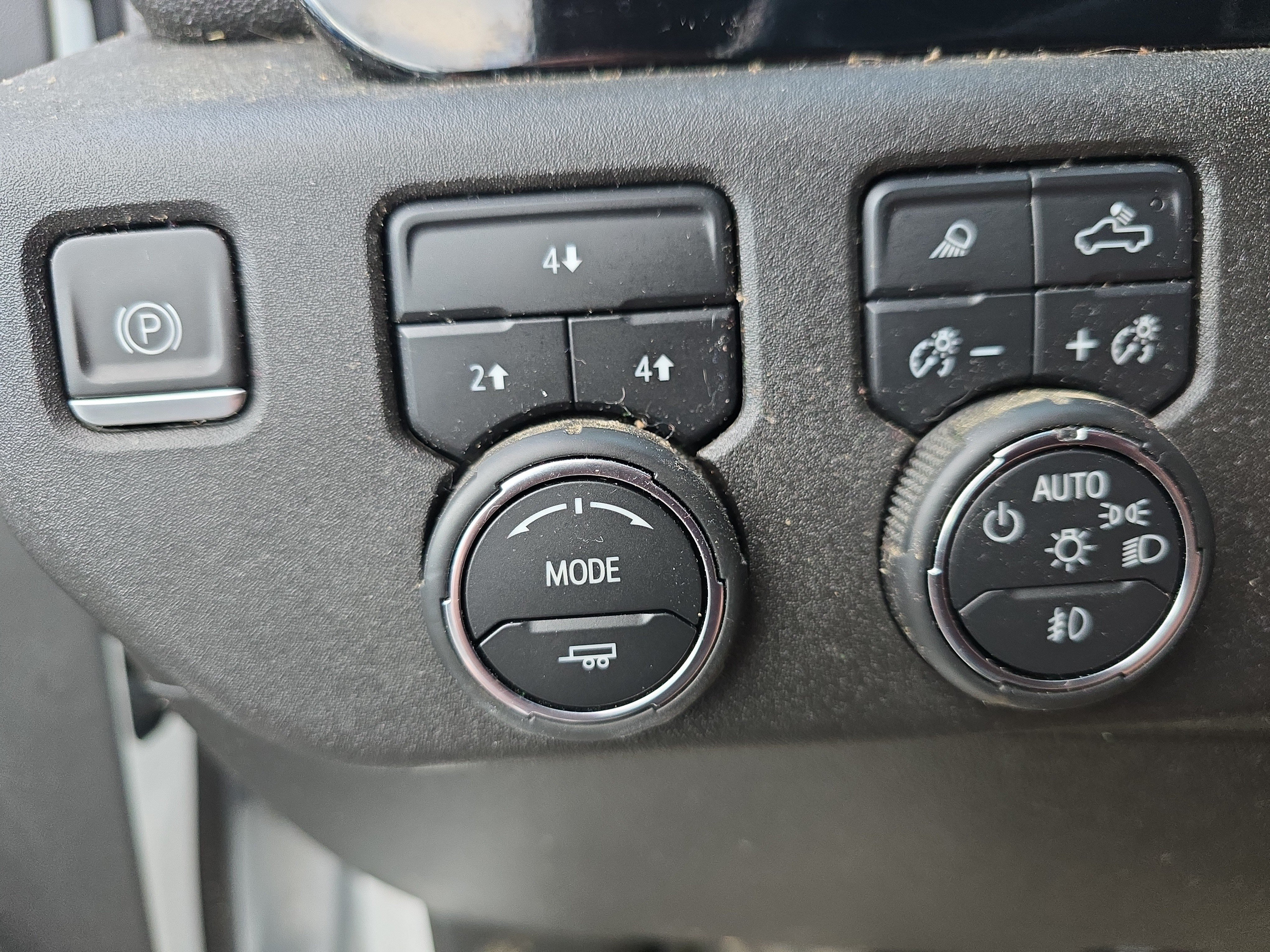 Used 2024 Chevrolet Silverado 2500 LT w/ All Star Edition AWD/4WD image 25