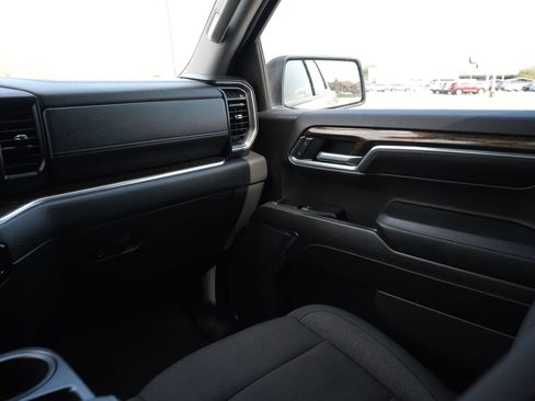 Used 2024 GMC Sierra 1500 Elevation image 8