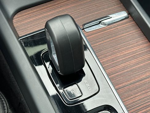 Used 2024 Volvo S60 B5 Plus image 23