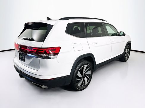 Used 2025 Volkswagen Atlas SE image 9