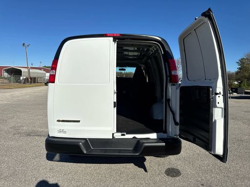 New 2025 Chevrolet Express 2500 image 14