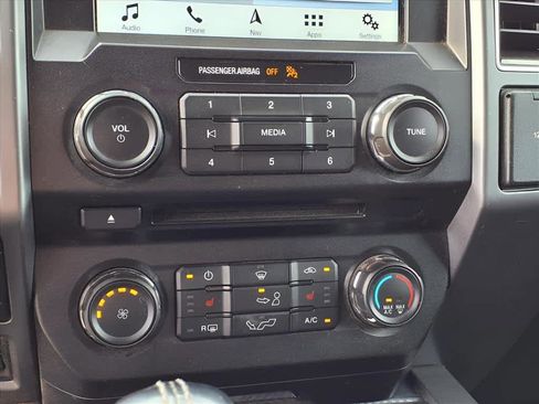 Used 2018 Ford F150 XLT w/ Equipment Group 302A Luxury image 16