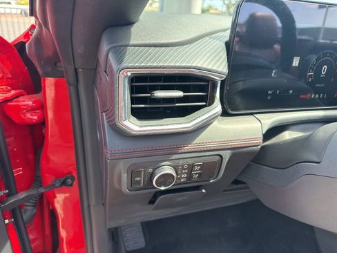 Used 2025 Ford Mustang Premium image 16