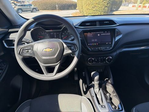 Used 2022 Chevrolet TrailBlazer LT w/ Convenience Package image 26