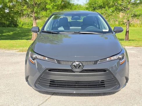 New 2026 Toyota Corolla LE FWD image 2
