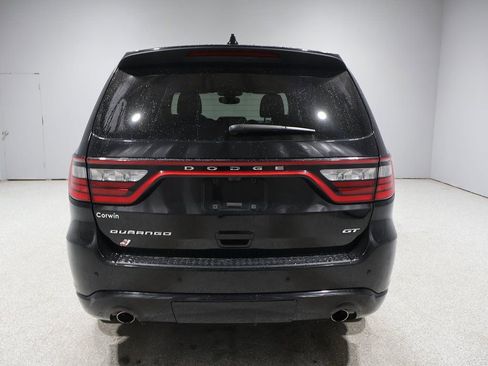 Used 2023 Dodge Durango GT image 3