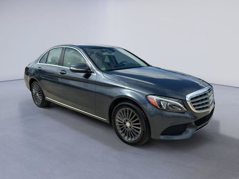Used 2015 Mercedes-Benz C 300 4MATIC Sedan image 3