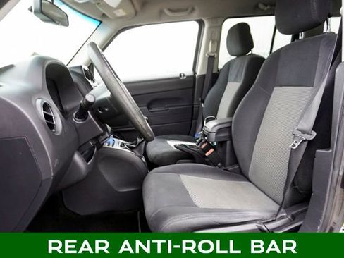Used 2016 Jeep Patriot Sport image 12