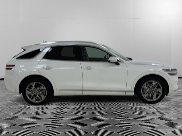Used 2025 Genesis GV70 2.5T AWD/4WD image 6