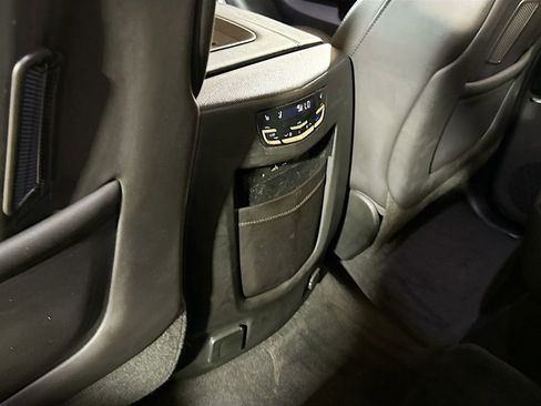 Used 2018 Cadillac Escalade Premium Luxury image 28