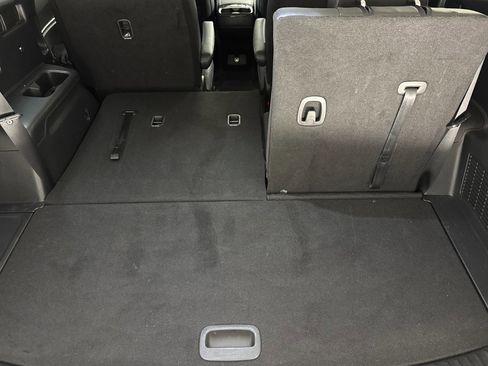 Used 2023 Kia Telluride EX w/ EX Captain's Chair Package FWD image 34