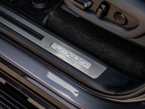 Used 2025 Lexus GX 550 w/ Accessory Package (Z1) image 36