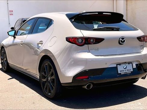 Used 2023 MAZDA MAZDA3 Hatchback w/Premium Plus Pkg AWD/4WD image 11