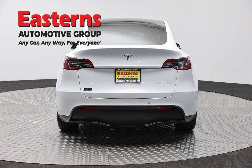 Used 2022 Tesla Model Y Long Range AWD/4WD image 6