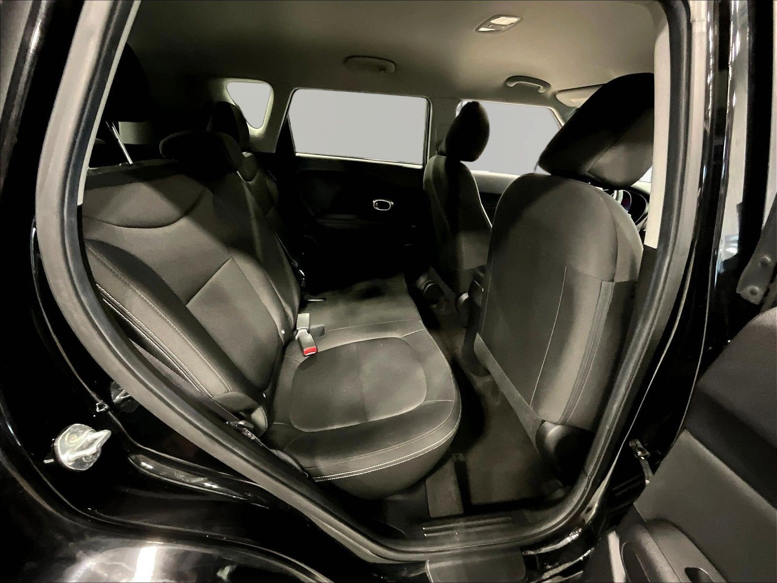 Used 2016 Kia Soul FWD image 24