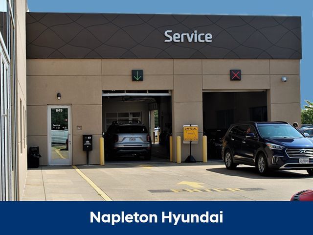 Used 2026 Genesis G70 2.5T AWD/4WD image 9