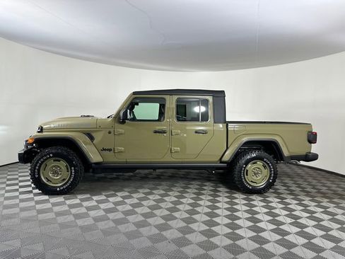 New 2026 Jeep Gladiator Sport AWD/4WD image 3