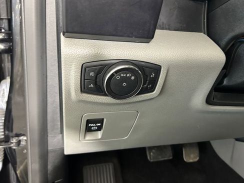 Used 2018 Ford F150 XL w/ Equipment Group 101A Mid AWD/4WD image 19
