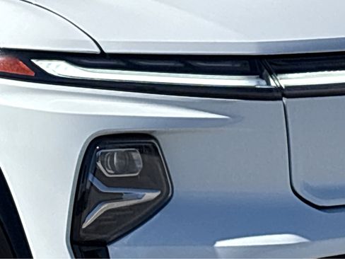 New 2025 Chevrolet Silverado EV RST image 21