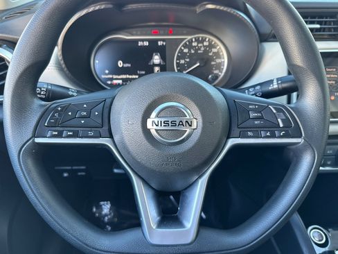 Used 2020 Nissan Versa SV image 15