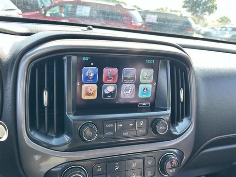 Used 2017 GMC Canyon SLE w/ All Terrain Package AWD/4WD image 19