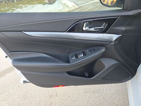 Used 2021 Nissan Maxima 3.5 SV w/ Floor Mat Group image 16