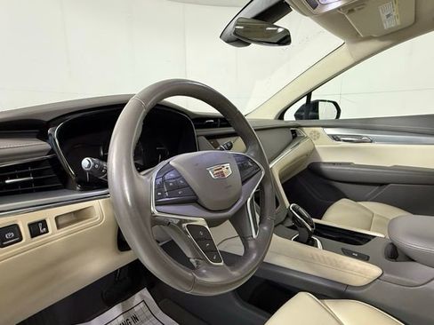 Used 2019 Cadillac XT5 Luxury image 6