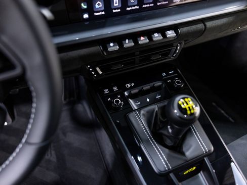 Used 2024 Porsche 911 GT3 image 41