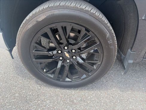 Used 2024 Chevrolet Silverado 1500 LTZ w/ Technology Package image 13