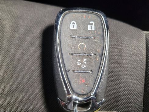 Used 2018 Chevrolet Malibu Hybrid w/ Driver Confidence Package image 32