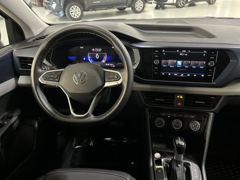 Certified 2023 Volkswagen Taos SE w/ Panoramic Sunroof Package FWD image 27