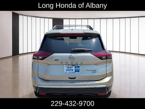 Used 2026 Nissan Rogue Platinum w/ Platinum Premium Package AWD/4WD image 7