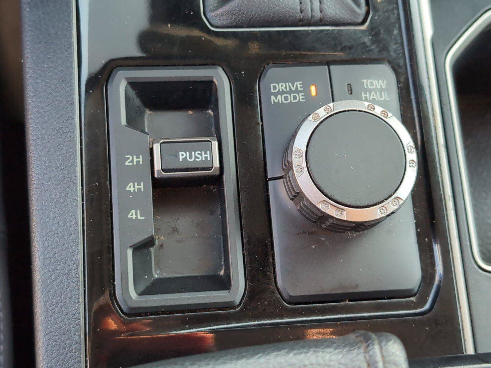 Used 2022 Toyota Tundra SR5 AWD/4WD image 26