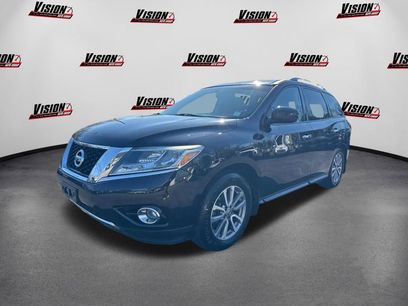 Used 2015 Nissan Pathfinder SV