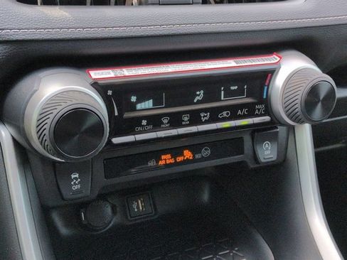 Certified 2025 Toyota RAV4 LE FWD image 14