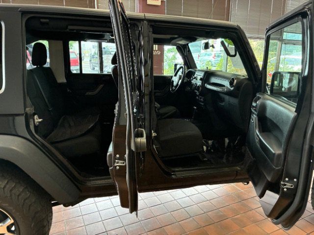 Used 2017 Jeep Wrangler Unlimited Sport w/ Quick Order Package 24S AWD/4WD image 29