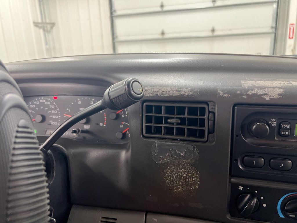 Used 2004 Ford F250 Lariat AWD/4WD image 16