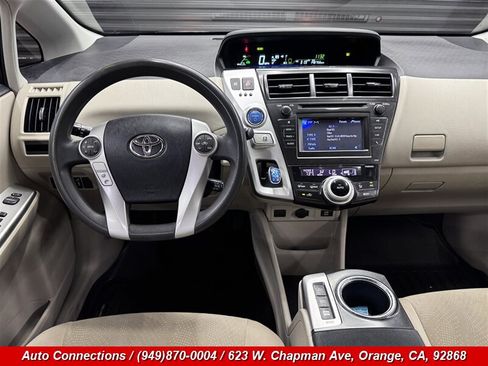 Used 2014 Toyota Prius V Two FWD image 12