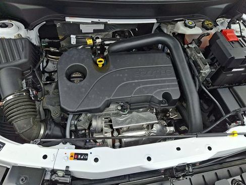 Used 2025 Chevrolet Equinox LT FWD image 28