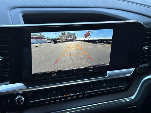 Used 2023 GMC Sierra 1500 SLT w/ SLT Premium Package image 34