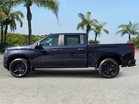 Used 2023 Chevrolet Silverado 1500 Custom RWD image 2