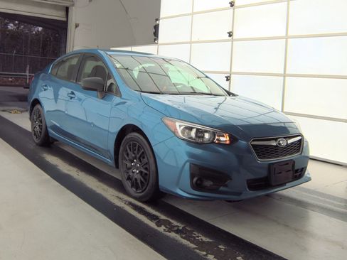 Used 2017 Subaru Impreza 2.0i image 4