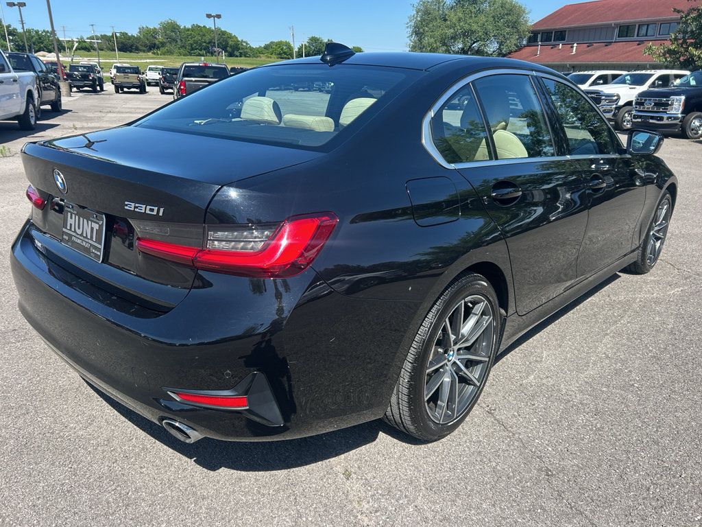 Used 2020 BMW 330i Sedan w/ Convenience Package RWD image 5