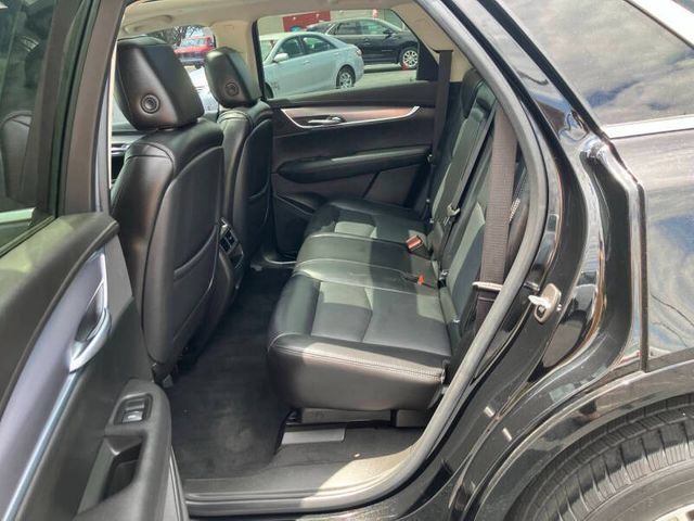 Used 2018 Cadillac XT5 Luxury w/ Driver Awareness Package AWD/4WD image 23