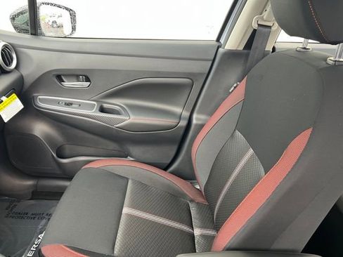 New 2025 Nissan Versa SR w/ Trunk Package image 15