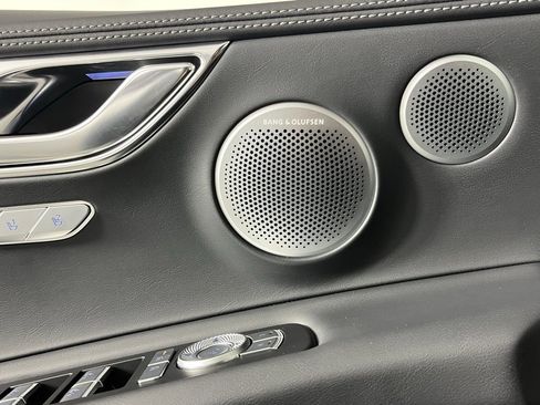 Used 2025 Genesis GV80 2.5T Advanced image 25