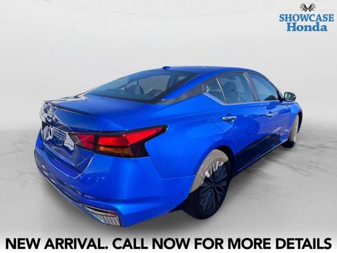 Used 2025 Nissan Altima 2.5 SV FWD image 5