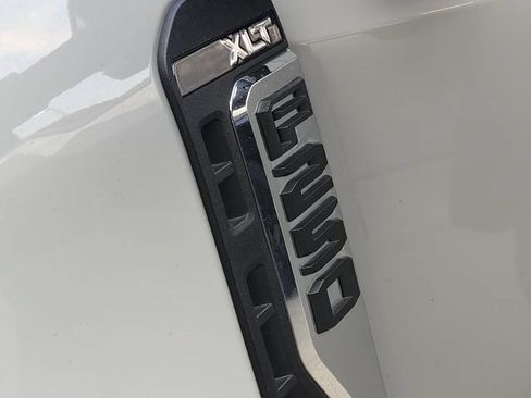 Used 2025 Ford F250 XLT w/ FX4 Off-Road Package AWD/4WD image 10